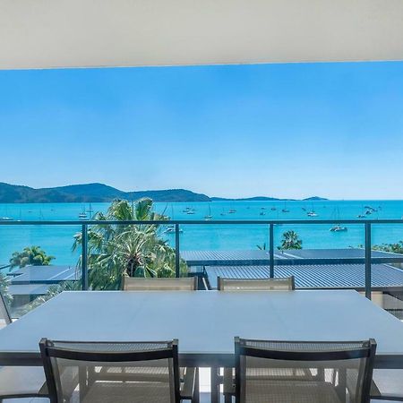 Executive On Whisper Bay - Cannonvale Airlie Beach Exteriör bild