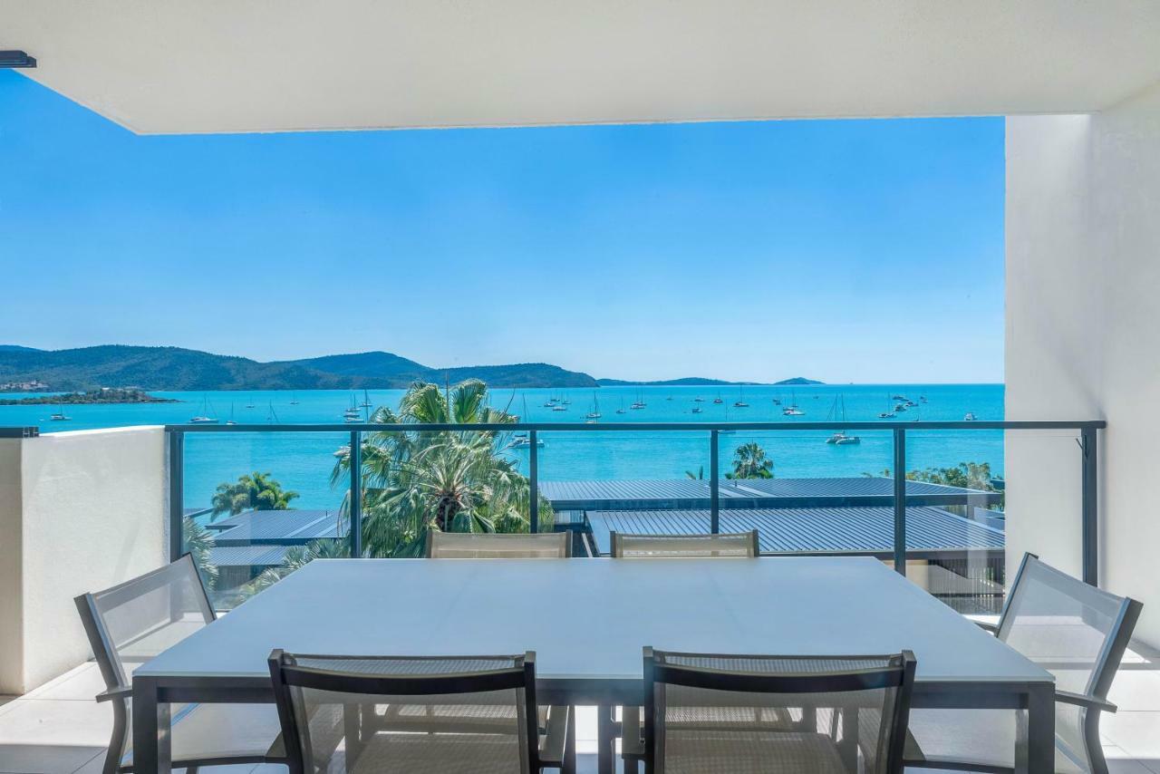 Executive On Whisper Bay - Cannonvale Airlie Beach Exteriör bild
