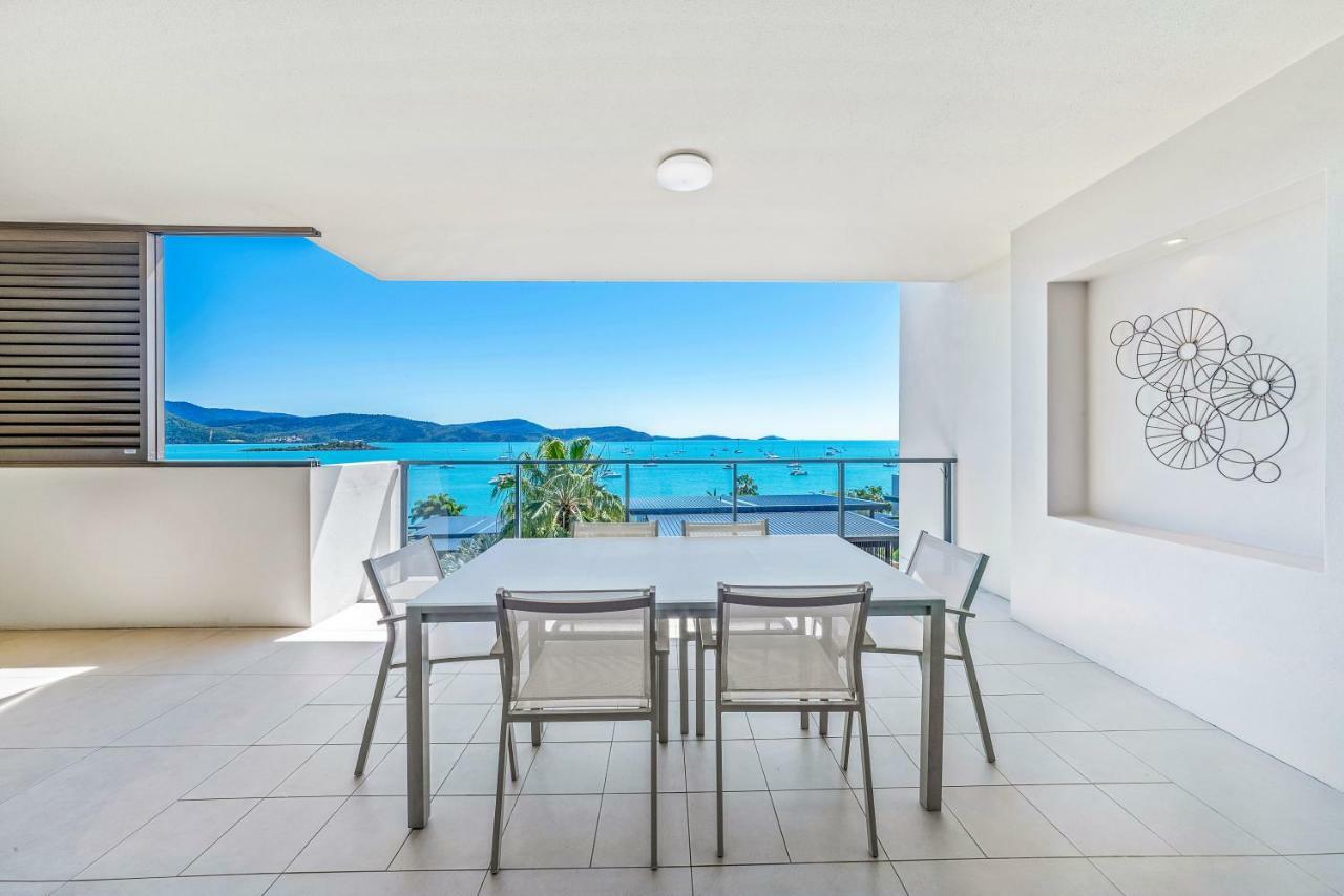 Executive On Whisper Bay - Cannonvale Airlie Beach Exteriör bild